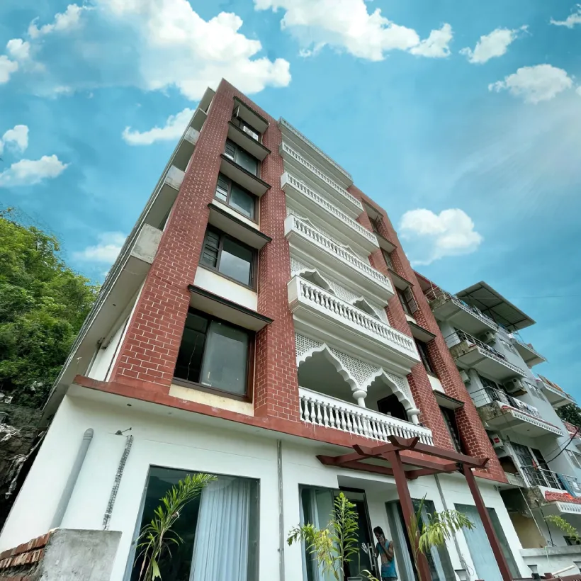 Living Yoga School Surrounding