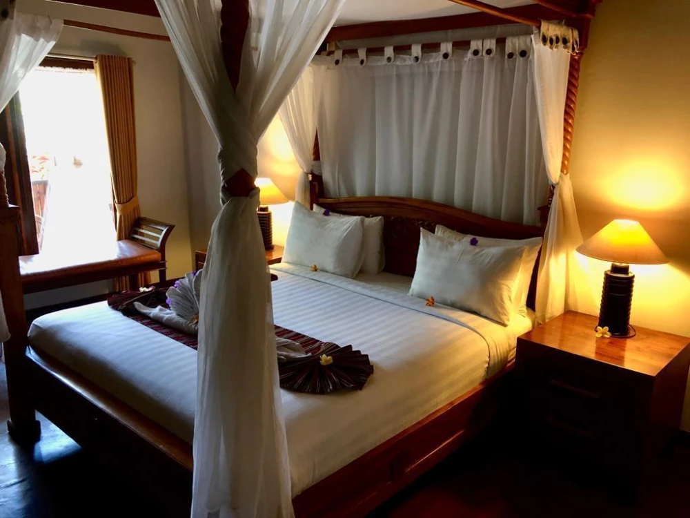 accommodation at living yoga school